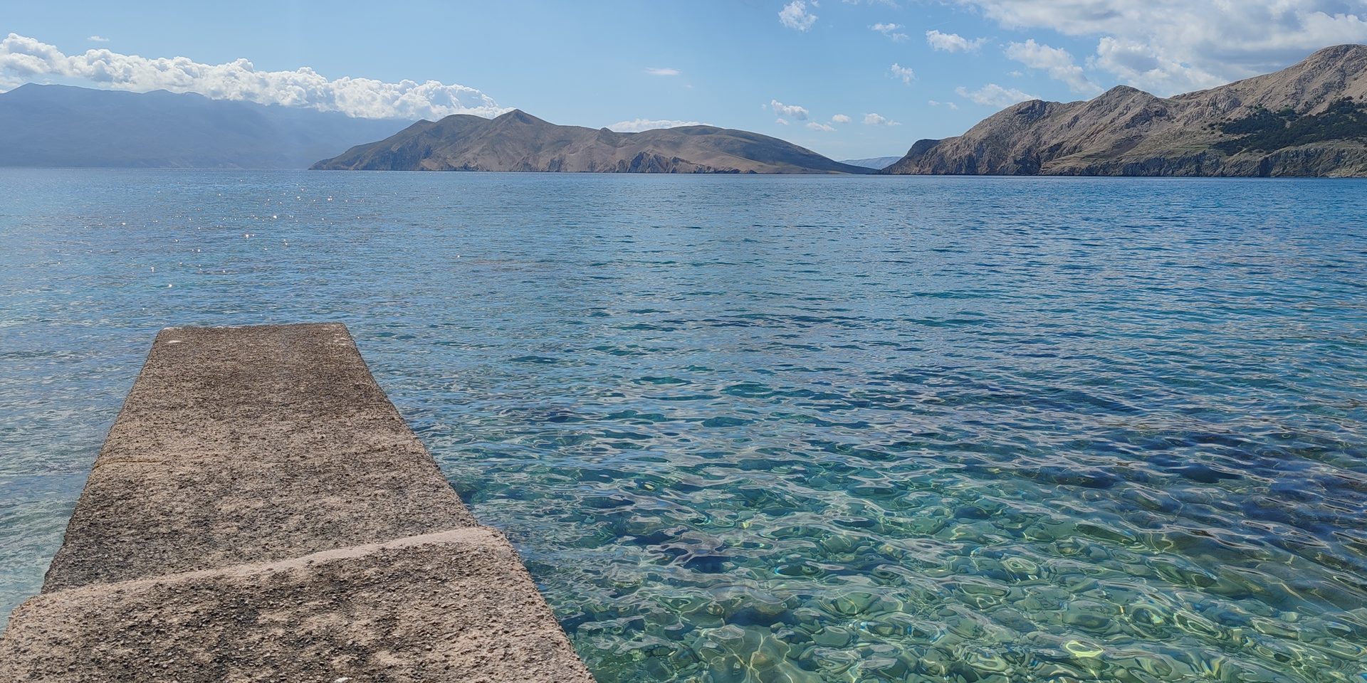 100 m from Vela Plaža beach